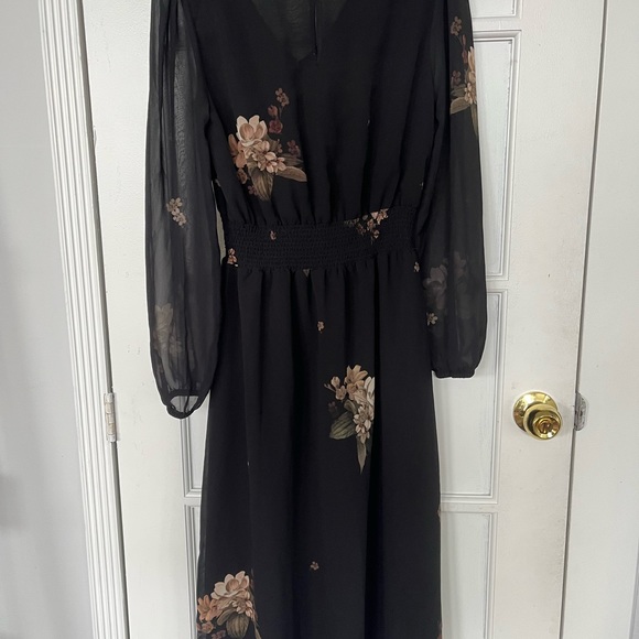 Black dress - Picture 2 of 2